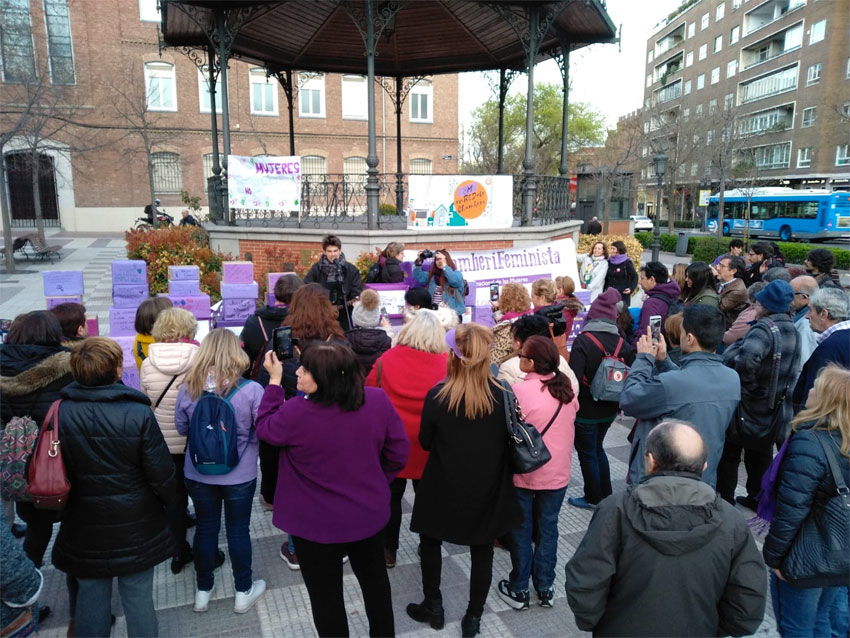 Fundación Pilares 'Constuyendo por la igualdad' con EnREDate Chamberí Plaza de Chamberí