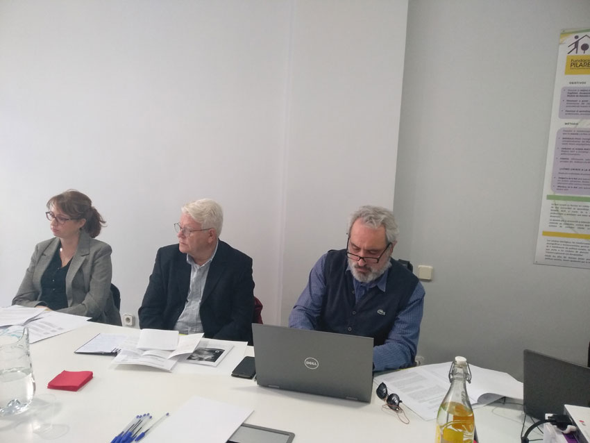 Reunida la Mesa de Expertos para el lanzamiento del programa "Hogar y Café" de Fundación Pilares 190314 expertos cafe hogar 01