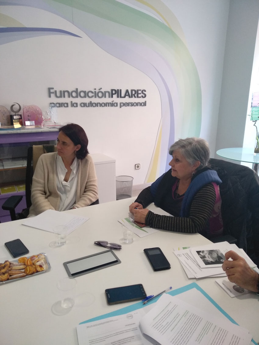 Reunida la Mesa de Expertos para el lanzamiento del programa "Hogar y Café" de Fundación Pilares 190314 expertos cafe hogar 04
